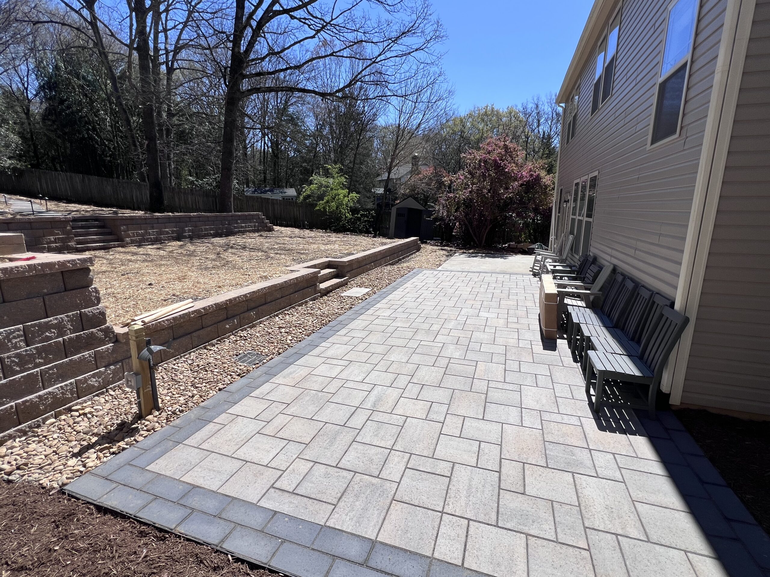 retaining wall and pavers